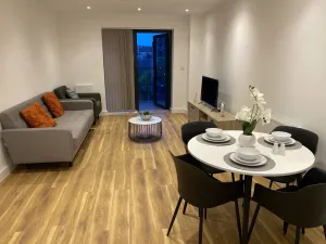 Image of Cosy Stunning two Bed Apartment With Balcony