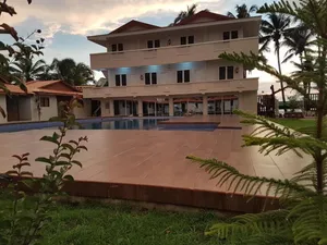 Image of Shoreland Beach Resort by Cocotel
