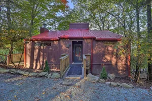 Image of Ski Resort Cabin with Deck in Beech Mountain!