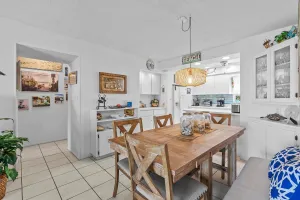 Image of Colony Beach Club 139