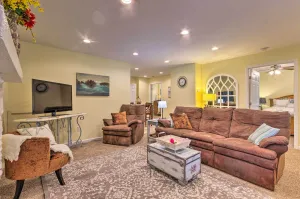 Image of The Sunshine Cottage Hendersonville Rental!