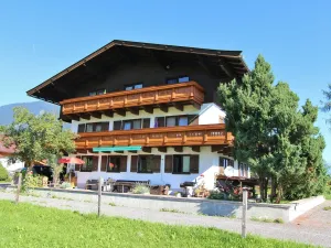 Image of Spacious Apartment near Ski Trail in Maishofen