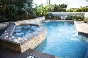 Image of Sensational 6 Bedroom 4 Bathroom Pool Home (3 Master Bedrooms W/bathrooms)