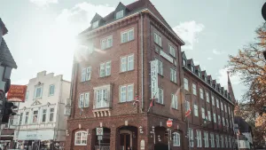 Image of City Hotel