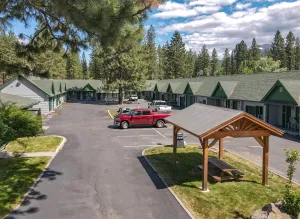 Image of Green Gables Motel & Suites