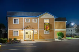 Image of Super 8 by Wyndham Columbus