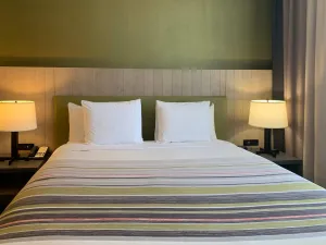 Image of Country Inn & Suites by Radisson, San Jose International Airport, CA