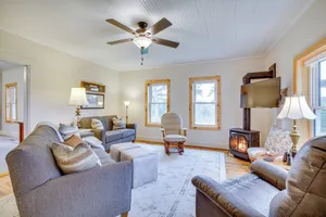 Image of Lovely Rural Hixton Farmhouse w/ Porch & Fire Pit!