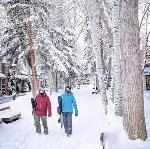 Image of 2 Bedroom Mountain Residence in the Heart of Aspen with Amenities Including Heated Pool, Hot Tubs, Game Room and Spa