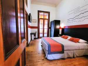 Image of Maki Hostels & Suites Valparaiso