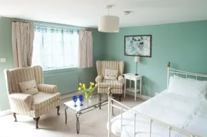 Image of The Lodge Quaint Georgian Apartment, Wifi and Parking, near Bath