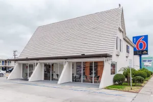 Image of Motel 6-Long Beach, CA - International City