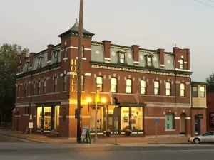Image of Hermann Crown Suites