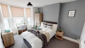 Image of Stunning 6-Bedroom House in Beeston Awaits Your Stay!