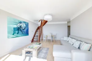 Image of Bright apartment with sea view