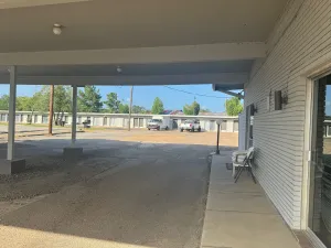 Image of holiday motel