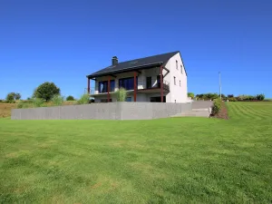 Image of Holiday home in Martilly with hot tub