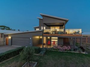 Image of 7 Boardwalk Boulevard, Cowes