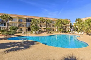 Image of Fun 2 bed/2 bath condo with pool on Biloxi Beach