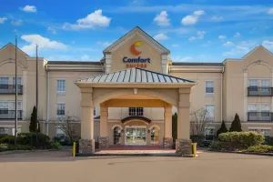 Image of Comfort Suites Near University