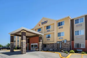Image of Comfort Inn & Suites Waterloo - Cedar Falls