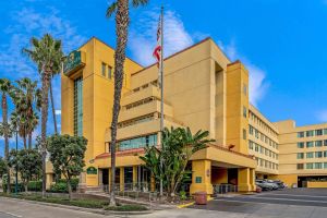 Image of La Quinta by Wyndham Anaheim