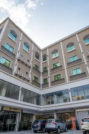 Image of Hampton Suites