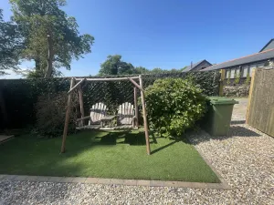 Image of Stunning 4 Bed Pet Friendly Cottage with Hot Tub