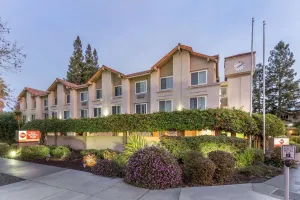 Image of Best Western Plus Airport Plaza