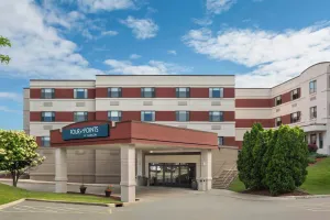 Image of Four Points by Sheraton Milwaukee Airport