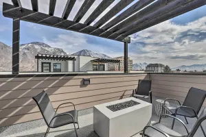 Image of Chic & Sunny Provo Townhome w/ Rooftop Deck!