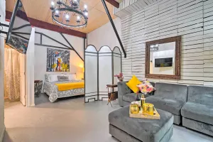 Image of Ideally Located Vacation Rental Studio in Laredo!