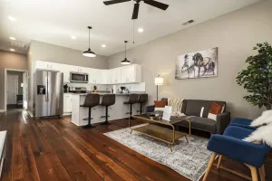 Image of Historic CozySuites 4BR 2BA