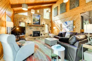 Image of Spacious Design Lodge In Woods - Bushkill-Poconos