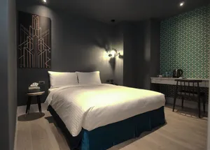 Image of Modern Inn