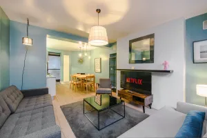Image of Central Cove - Fitzrovia - by Frankie Says