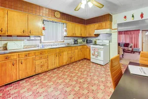 Image of Ottawa Home w/ Porch, Near Starved Rock State Park