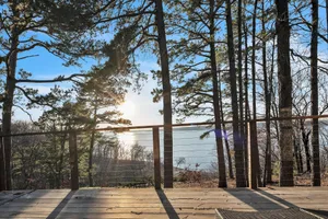 Image of Lakefront Escape On Lake Hudson 5 Bedroom Cabin