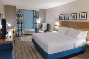 Image of Hilton Garden Inn Lakewood