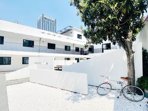 Image of Hidden Garden International Youth Hostel -Near Oriental Pearl &Lujiazui -Garden Social Area -Bar -Café -Free Laundry Luggage Storage -24H Front Desk -English Service