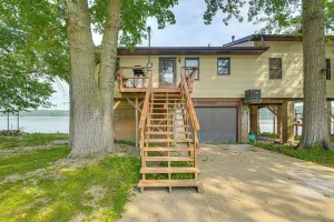 Image of Riverfront Fulton Vacation Rental w/ Deck & Grill!