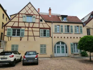 Image of La Cour de Berthe Est