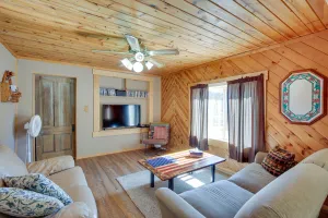 Image of Lead Hideaway w/ Fireplace, Grill & Deck!