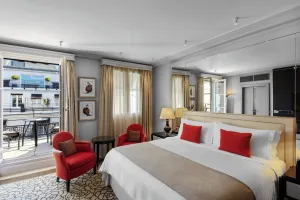 Image of Prince de Galles, a Luxury Collection hotel, Paris