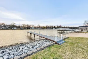 Image of Modern & Chic Waterfront Getaway in Mchenry!
