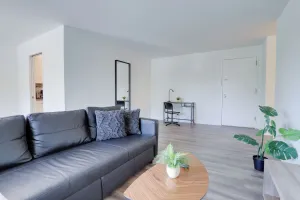 Image of Stylish Modern And Comfy Studio w View Park