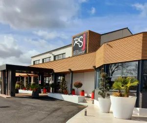 Image of Logis Hotel Relais Saint Jacques - Châteauroux
