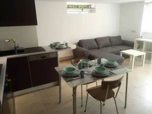 Image of Comfortable Apartment in Waterloo with Jacuzzi - 78m²