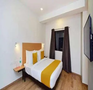 Image of Super Townhouse VIP Road Formerly The Sky