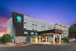 Image of Tru By Hilton Portland Airport, Or